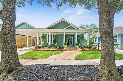 1114 W Cottage St, Houston, TX, 77009-5208 | Card Image