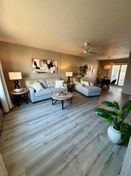 4330 W Main St, Rapid City, SD, 57702-7514 | Card Image