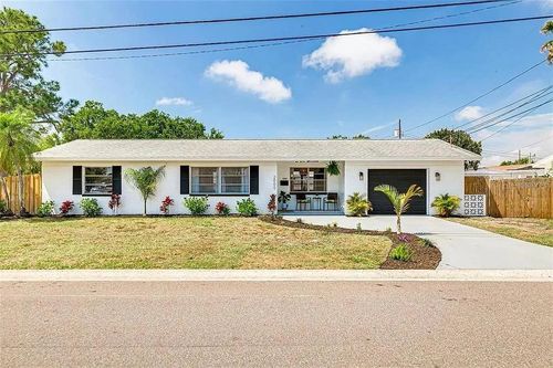 2000 57th St, ST PETERSBURG, FL, 33710-5048 | Card Image