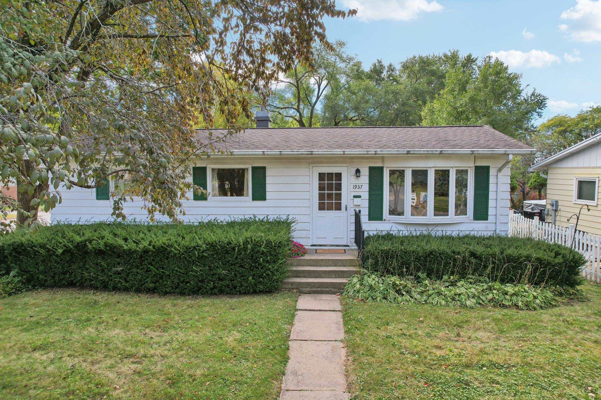 Thackeray Rd, Madison, WI 53704