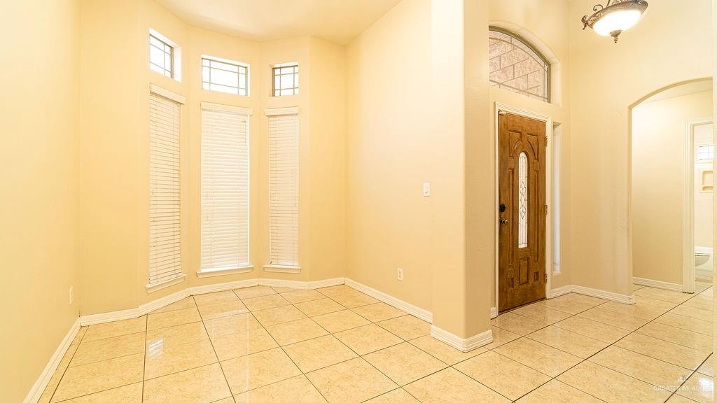 Residential Lease in Edinburg 4