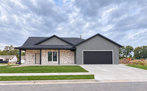 1422 Iris St, Holmen, WI, 54636 | Card Image