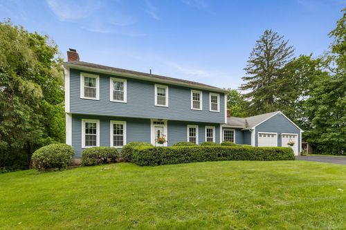 39 Munn Rd, Southbury, CT, 06488-2464 | Card Image