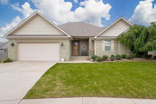 6101 Remington Dr, Bryant, AR, 72022-7526 | Card Image