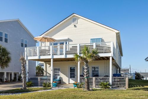 205 Barefoot Ln, Atlantic Beach, NC, 28512-7476 | Card Image