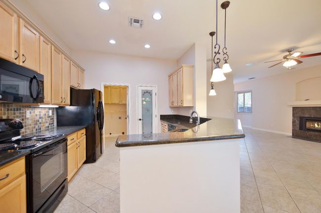 12040 Gold Arbor Ln, House other with 3 bedrooms, 2 bathrooms and null parking in Gold River CA | Image 21