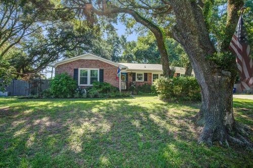 1126 Brigantine Dr, Charleston, SC, 29412-8979 | Card Image