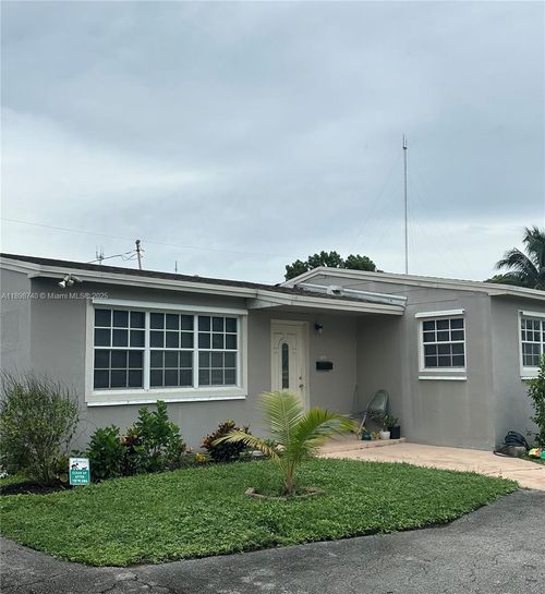 rear-1041 Nw 196th St, Miami Gardens, FL, 33169-3043 | Card Image