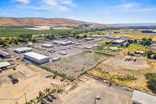 NNA Industrial Way, Yakima, WA, 98903 | Card Image