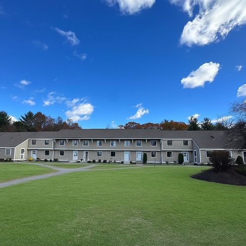 95 Bayberry Ln, Londonderry, NH, 03053-4604 | Card Image