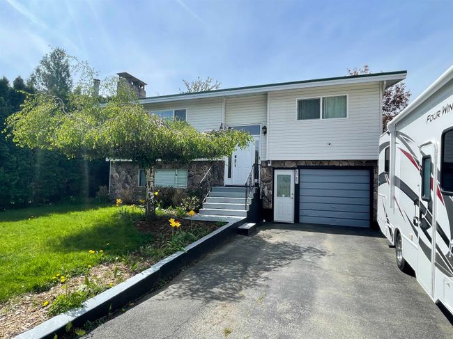 8707 Cornwall Crescent, House other with 4 bedrooms, 2 bathrooms and 5 parking in Chilliwack BC | Image 1