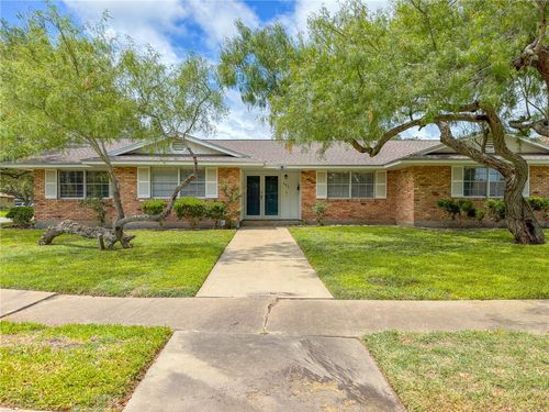 441 Cape Lookout Dr, Corpus Christi, TX, 78412-2635 | Card Image