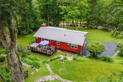 194 Bell Hollow Rd, Putnam Valley, NY, 10579-1400 | Card Image