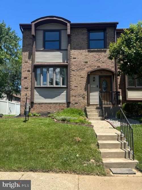 1051 Bolton Ct, BENSALEM, PA, 19020-4842 | Card Image