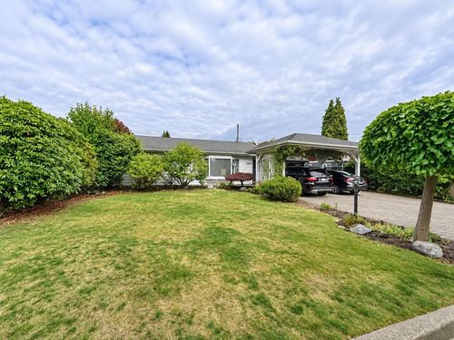 1374 Sowden Street, North Vancouver, BC, V7P1L8 | Card Image