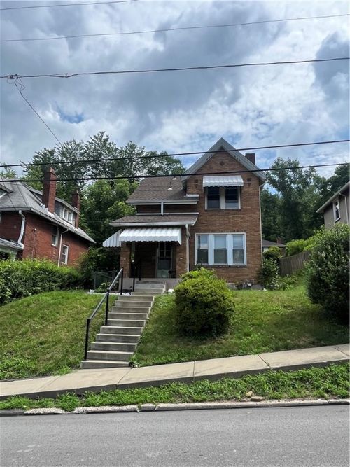 229 Avenue A, Pittsburgh, PA, 15221-4207 | Card Image