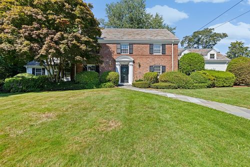 443 Chestnut St, Waban, MA, 02468-1204 | Card Image