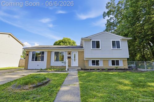 39385 Dillingham St, Westland, MI, 48186-3787 | Card Image