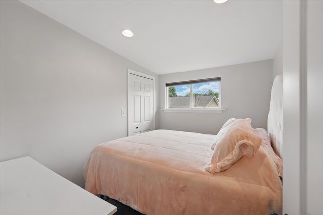 1182 W Laurel Cir, House other with 3 bedrooms, 2 bathrooms and null parking in Mt. Pleasant Twp - Wml PA | Image 23