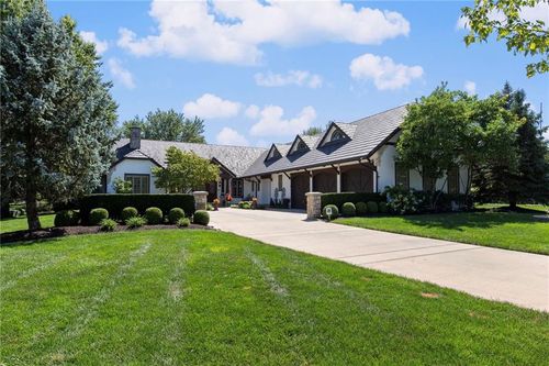 3849 W 139th Ter, Leawood, KS, 66224-1124 | Card Image