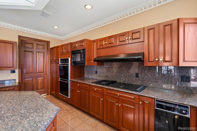 5148 Crest Knolls Ct, House other with 6 bedrooms, 8 bathrooms and null parking in Bloomfield Hills MI | Image 9