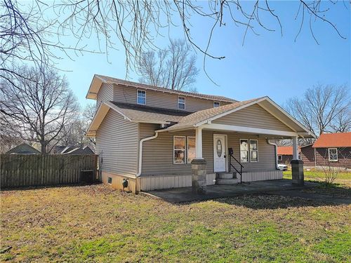 430 E 2nd Ave, Garnett, KS, 66032-1208 | Card Image