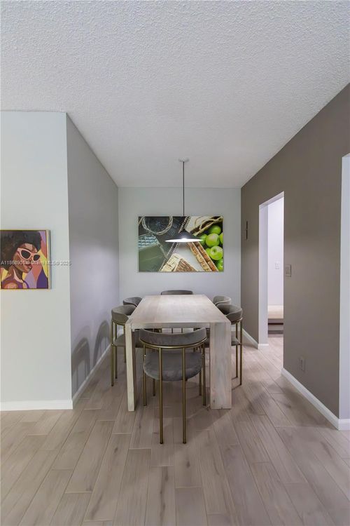 apt-728-5840 Ne 22nd Way, Fort Lauderdale, FL, 33308-2682 | Card Image