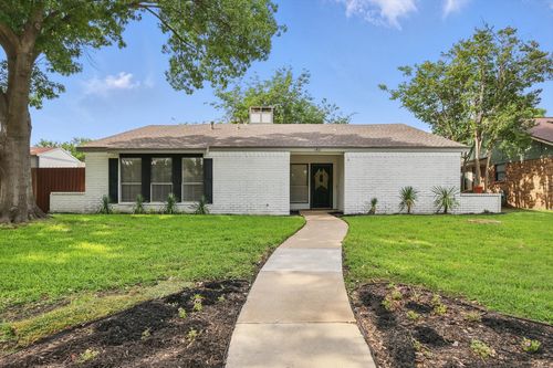 1861 El Paso St, Lewisville, TX, 75077-2713 | Card Image