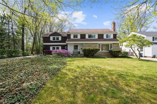 1132 Brainard Road, Lyndhurst, OH, 44124 | Card Image