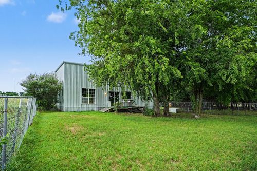 1712 Wilson Rd, Waxahachie, TX, 75165-9183 | Card Image