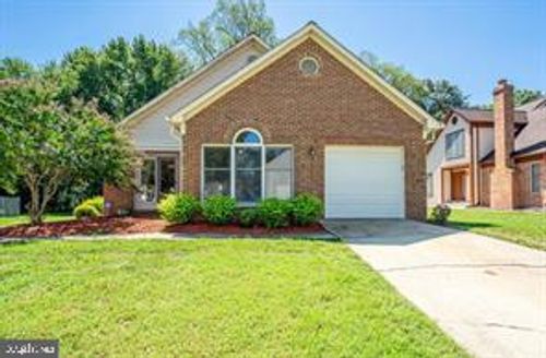 9217 Hobart St, SPRINGDALE, MD, 20774-5415 | Card Image