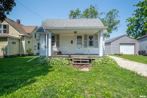 116 S 8th Ave, Canton, IL, 61520-2902 | Card Image