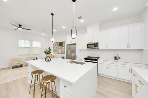 9435 Arledge St, Houston, TX, 77075-1725 | Card Image