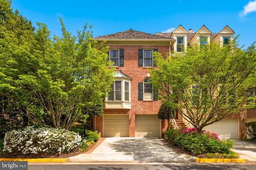 6656 Corner Ln, MCLEAN, VA, 22101-6024 | Card Image