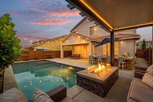 12724 Knightsbrook Ave, Rancho Cordova, CA, 95742-6723 | Card Image