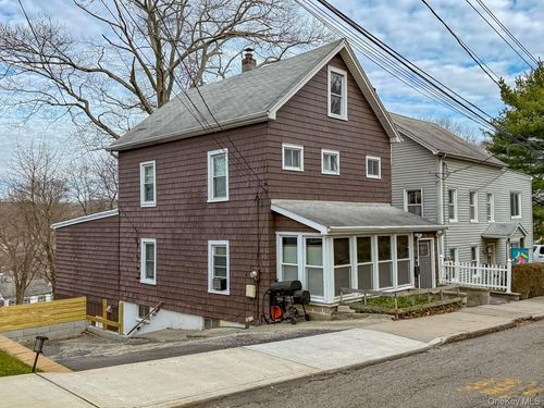 540 N James St, Peekskill, NY, 10566-2402 | Card Image