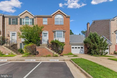 46609 Silhouette Sq, STERLING, VA, 20164-6322 | Card Image