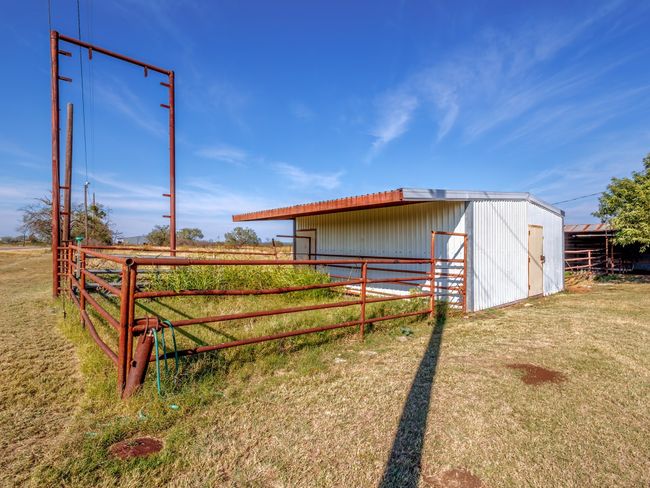 348 State Highway 153, House other with 3 bedrooms, 2 bathrooms and null parking in Coleman TX | Image 9