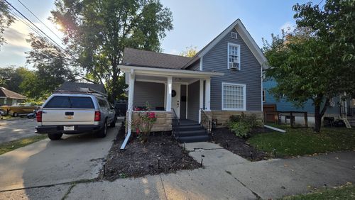 310 N Chestnut St, Aurora, IL, 60506-3910 | Card Image