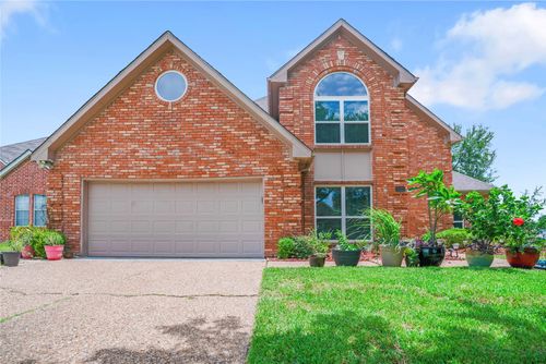 9800 Canyon Crest Cir, Irving, TX, 75063-4668 | Card Image