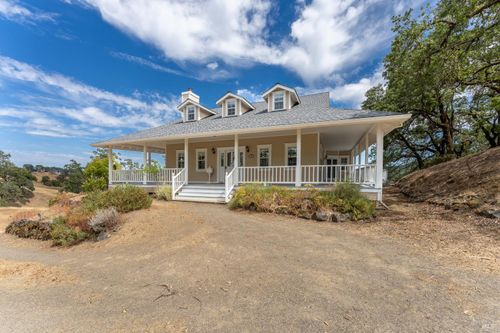8150 Orr Springs Rd, Ukiah, CA, 95482-9095 | Card Image