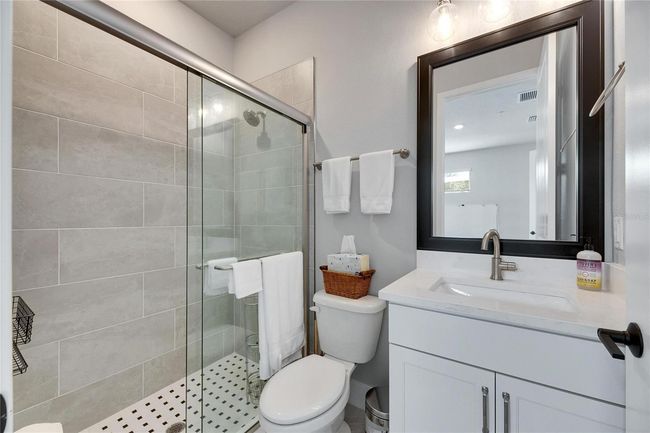 1st Floor en-suite bathroom | Image 16