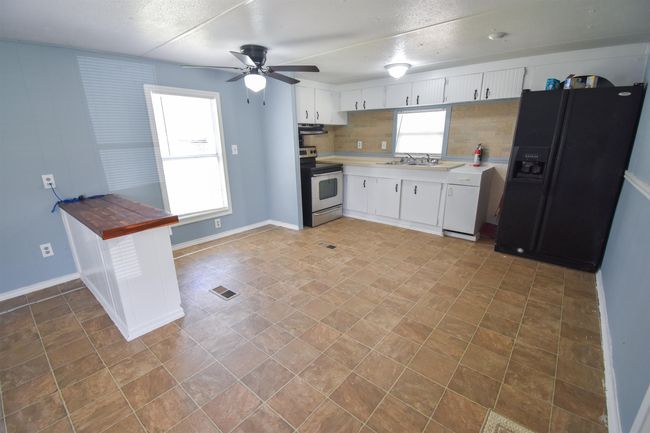 7245 Lazy Ln, House other with 2 bedrooms, 1 bathrooms and null parking in Orange TX | Image 5