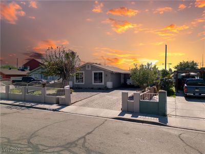 3601 E Nelson Avenue, House other with 3 bedrooms, 1 bathrooms and null parking in North Las Vegas NV | Image 2