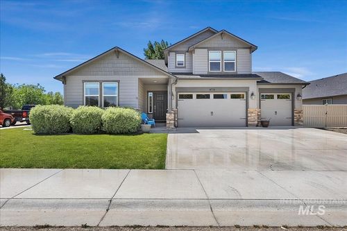 3431 S Triple Crown Ave, Meridian, ID, 83642-4671 | Card Image
