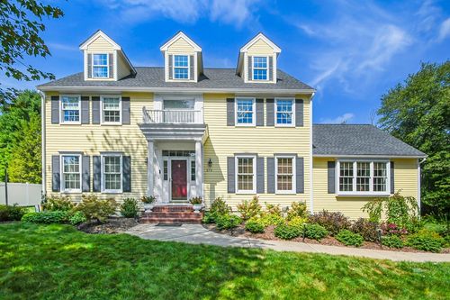 379 Stearns Rd, Marlborough, MA, 01752-6047 | Card Image