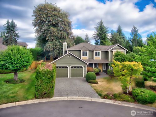 17615 Ne 130th Ct, Redmond, WA, 98052-1120 | Card Image