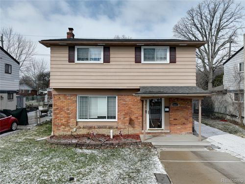 29841 Everett St, Southfield, MI, 48076-5817 | Card Image