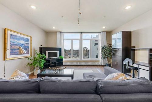 402-103 10 Ave Nw, Calgary, AB, T2M0B4 | Card Image