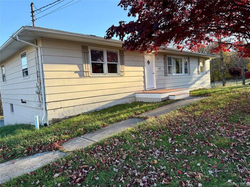 90 North Rd, Bloomingburg, NY, 12721-4654 | Card Image